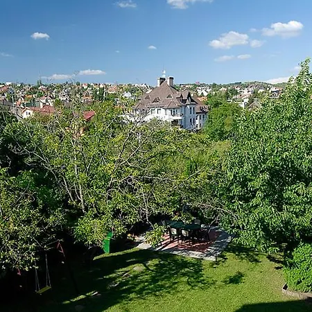 Bed & Breakfast Korall 3*